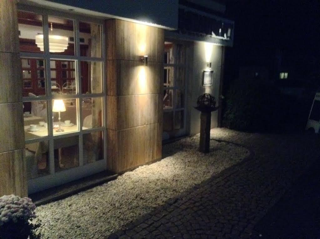 Hotel Haus Rödgen Wilnsdorf Exterior foto